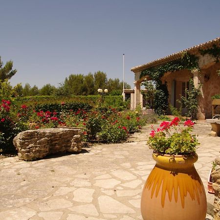 Residence Le Saint Victor Fontvieille Εξωτερικό φωτογραφία