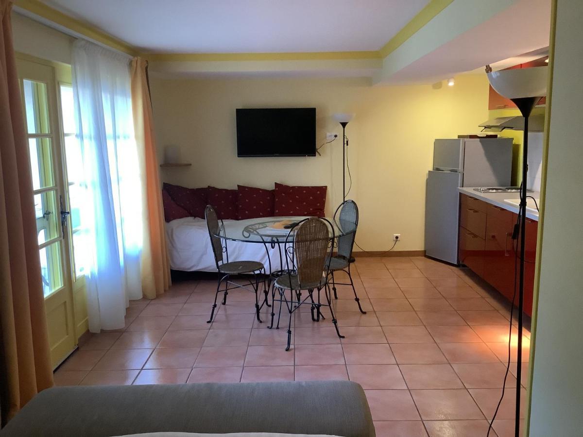 Residence Le Saint Victor Fontvieille Εξωτερικό φωτογραφία
