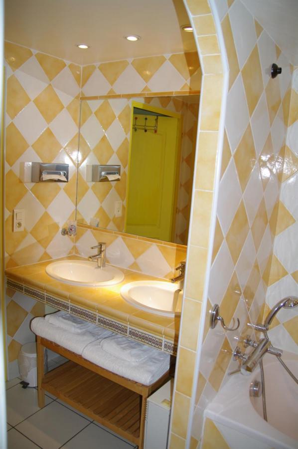 Residence Le Saint Victor Fontvieille Εξωτερικό φωτογραφία