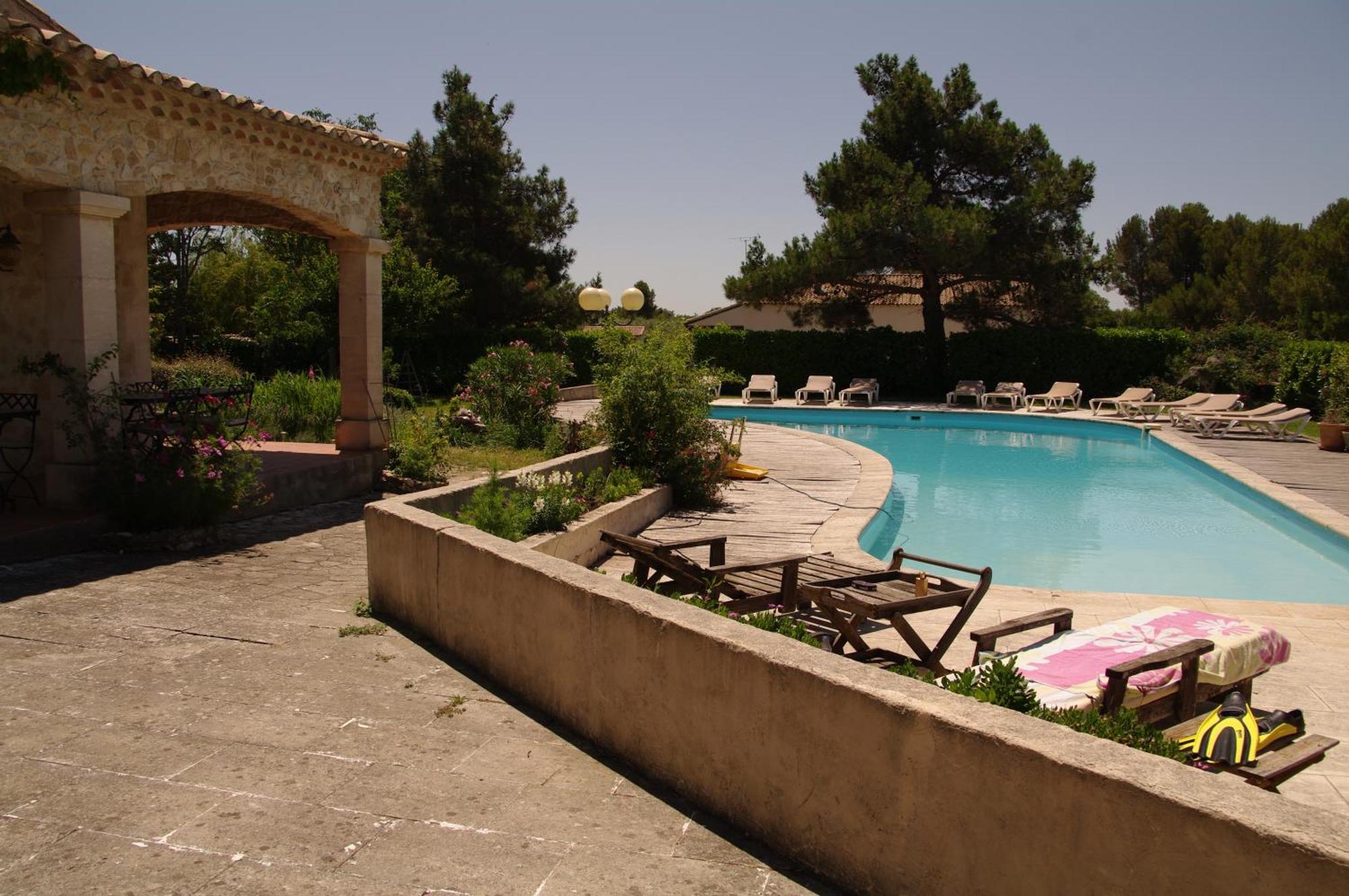 Residence Le Saint Victor Fontvieille Εξωτερικό φωτογραφία