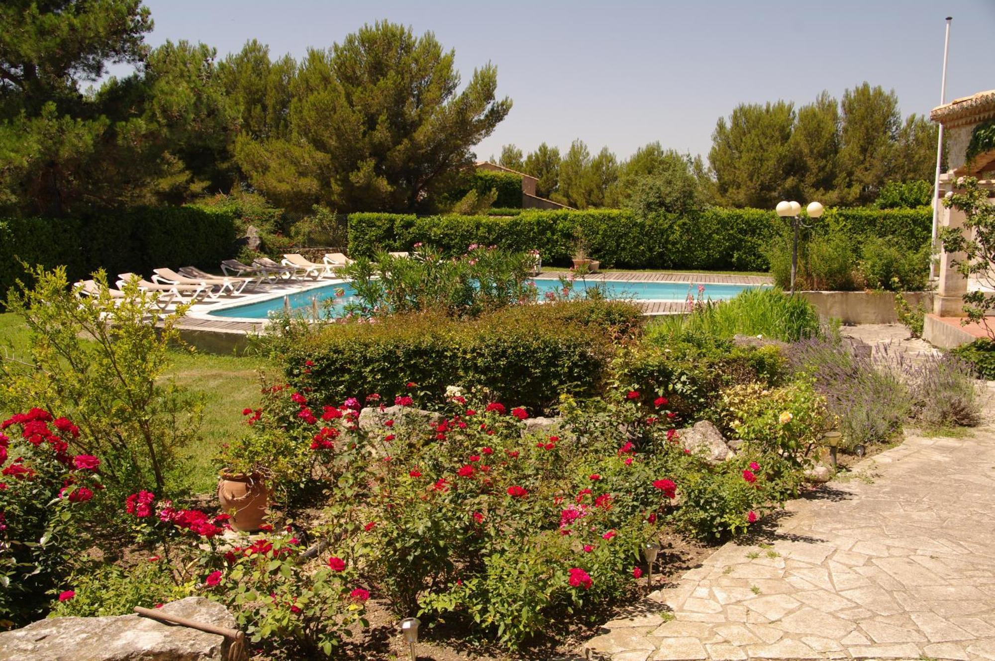Residence Le Saint Victor Fontvieille Εξωτερικό φωτογραφία