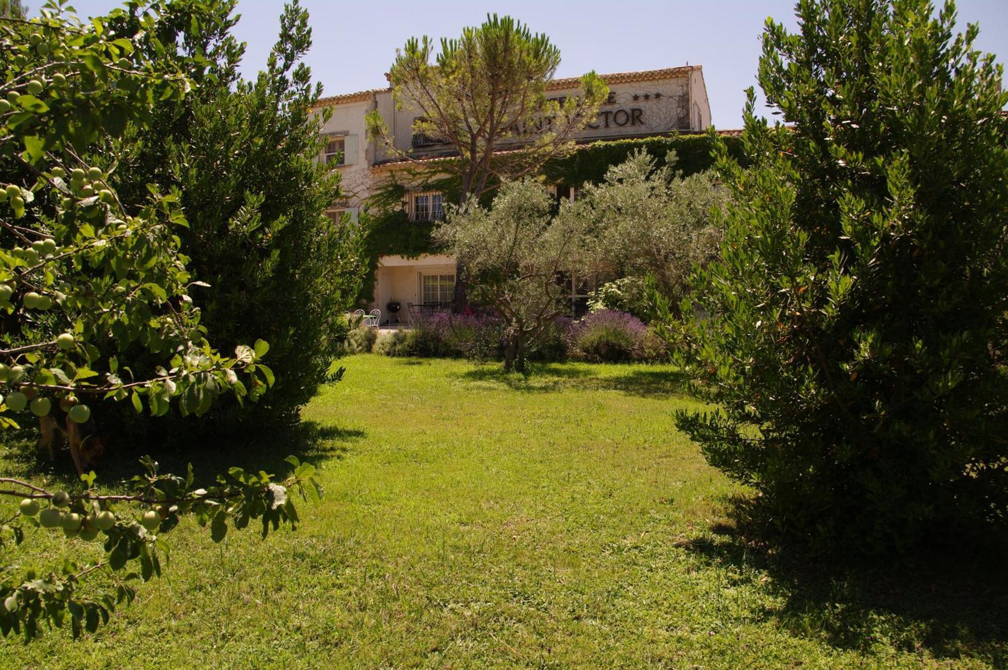 Residence Le Saint Victor Fontvieille Εξωτερικό φωτογραφία