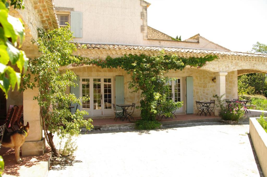 Residence Le Saint Victor Fontvieille Εξωτερικό φωτογραφία